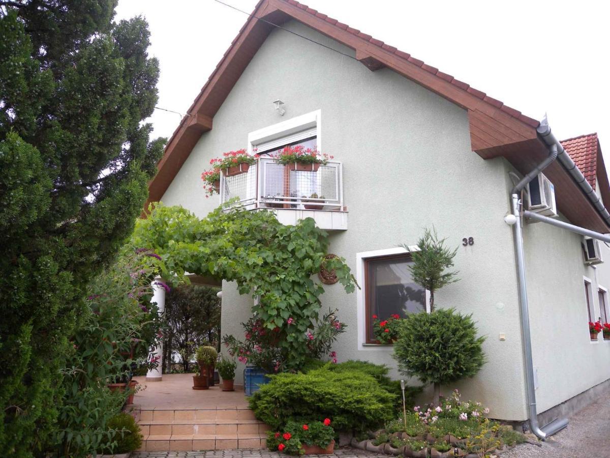 Apartment In Keszthely/Balaton 19020 Luaran gambar